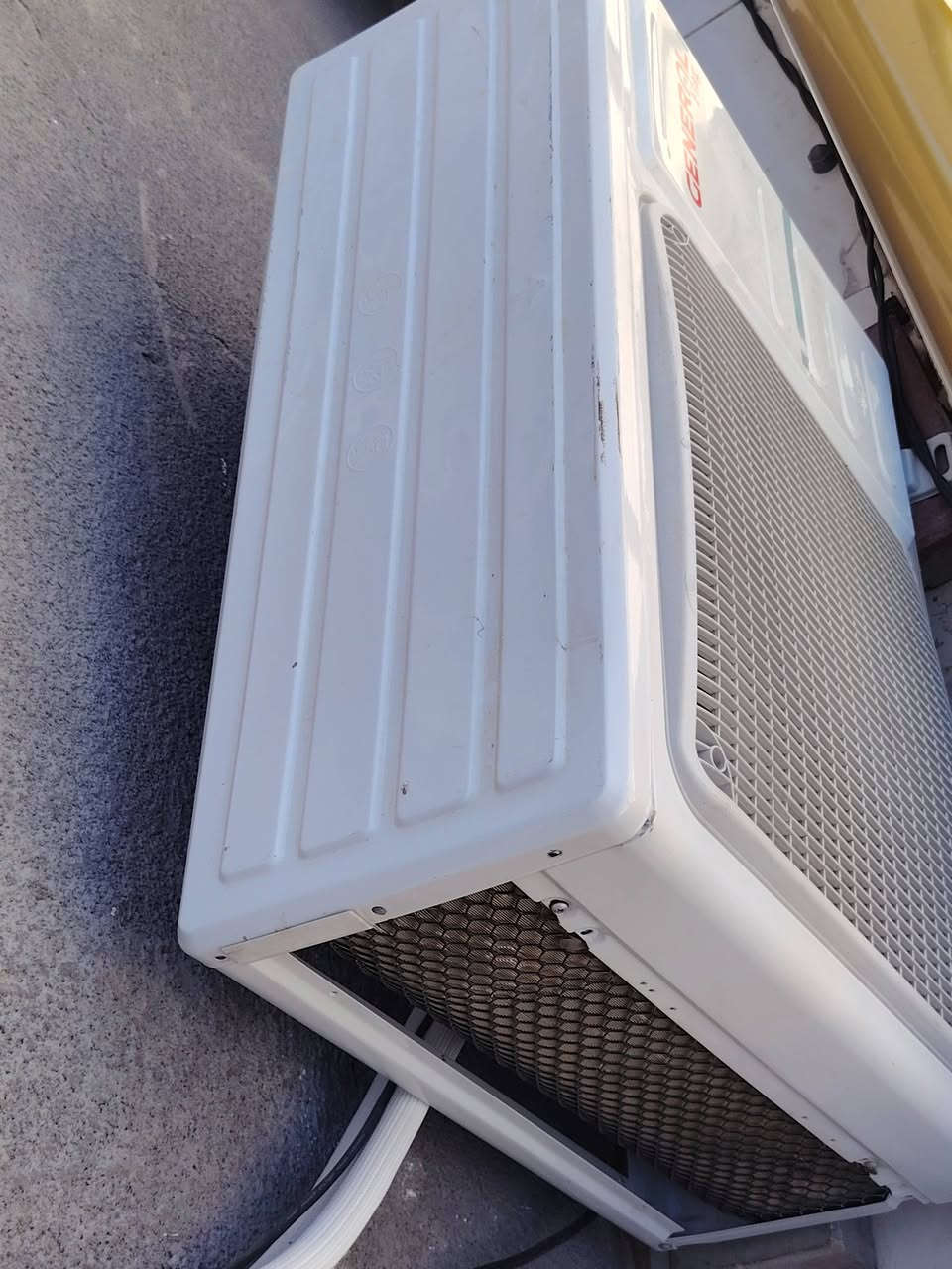 سلام عليكم سبلت جنرال فلاي طنين  جديد نضيف مشدود دبل راديتر غازه ٤١٠  شراي تجي شوفه سعر ٤٥٠ وبي مجال ***********
