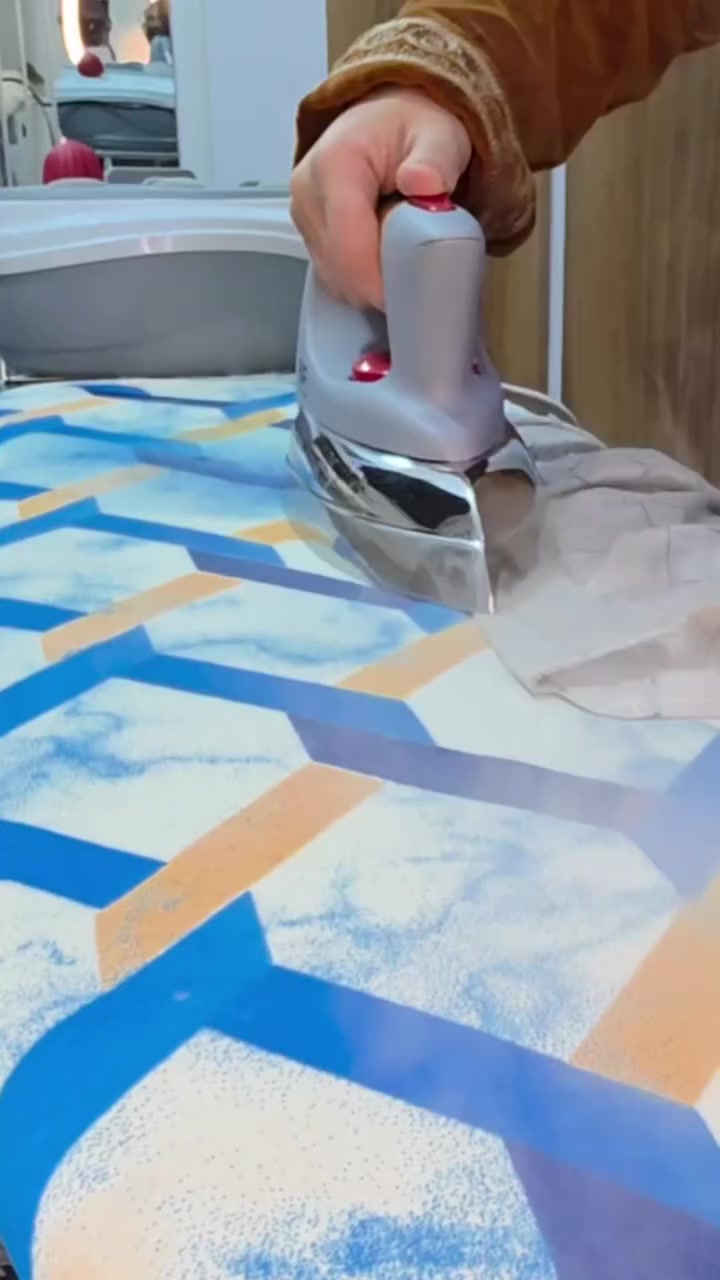 مكواة بخار  جداً احترافية – Steam Station ✨
✔ إزالة التجاعيد بسرعة
✔ كي جميع أنواع الملابس
✔ كي عمودي للستائر
💧 خزان 700 مل | بخار قوي | جاهزة خلال 5 دقائق
اطلب الآن أو راسلنا للاستفسار

 #مكواة_بخار #الاجهزة_الكهربائيه #عروض_مميزه #تسوق_اونلاين #البيت_الراقي #جودة_عاليه #توصيل_سريع #اجهزة_الكترونيه #اجهزه_منزليه #كي_الملابس 📩


**إذا كنت صاحب هذا الإعلان وتريد حذفه لأي سبب، رجاءا أرسل رسالة إلى الدعم الفني**