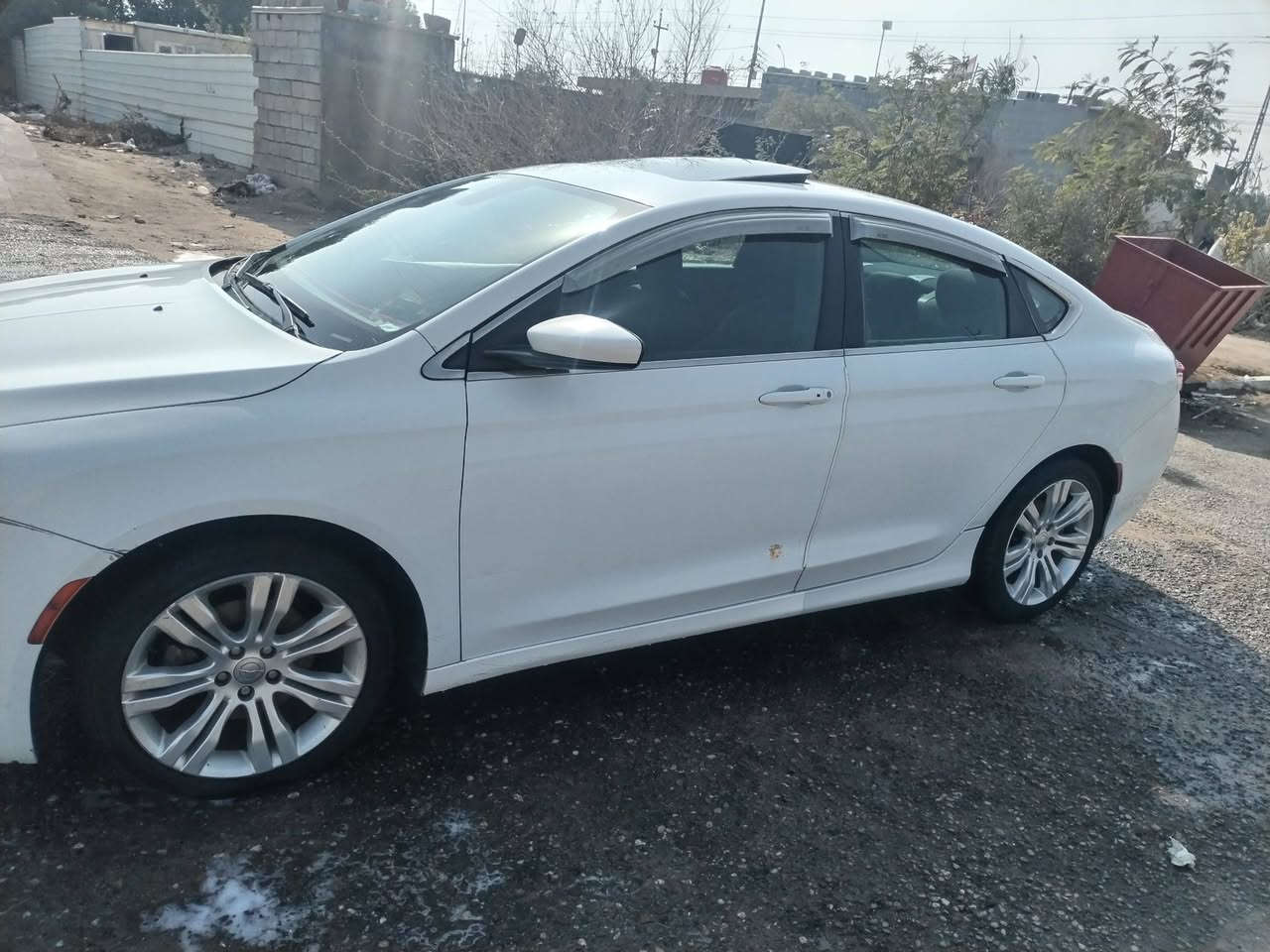 السلام عليك
Chrysler c200 موديل2015
مواصفات تنته. تبريد قطعتين. شفتات سرعة. محرك2400
رقم ذي قار حرة بأسمي تتحول بأي مكان مشروع وطني 
منظومة تبريد جديدة شرط ثلج
السيارة بيها تنقيص ماي ماعرف علتها ابيعلك نقص مكينه
بيها شكم قطعه صبغ ابيع حزام 
وصورها موضح بيها كلشي
السعر 90 وبيها مجال
مكاني البصرة خور الزبير
الشراي يتصل او يراسلني ادزله فيديو الها مصورة
***********
