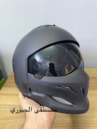خوذة أصلية • أسود مات • قياس L
