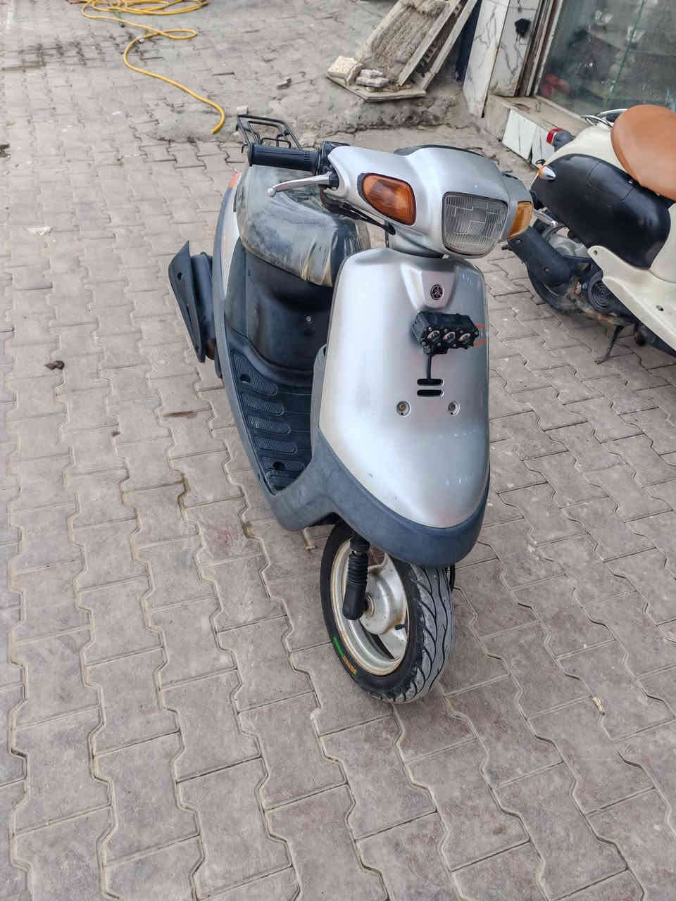 دراجه بطه بحالة الوكاله مكفوله كفاله عامه
موجود خاص او على الرقم 
***********
