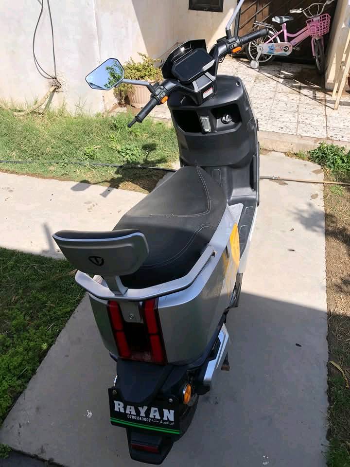السلام عليكم ريان تالج وحش الكون موديل 25دراجه Vip ملكيه شوفت عينك النظافه فول مواصفات ملف2000بطاريات 6مسطره دراجه جاهزه استخدام قليل وصل الشراء موجود سعرها 950وبيها مجال مكاني بغداد خلف وزاره الخارجيه اي استفسار مكلف بلنشر ***********وتساب محمول