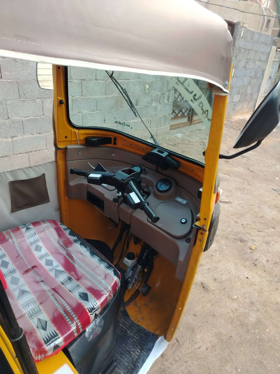 سلام عليكم تكتك مديل 2019 طالعه 2020 اوراق  لتكتك نضيفه كلش جاهزه من كلشي كبل لشارع محرك كير مكفول ولكشر مكفول بي تكحيل كلش قليل لسعر المطلوب 5800 قفل مكاني كربلاء الحر رقم الهاتف /***********
