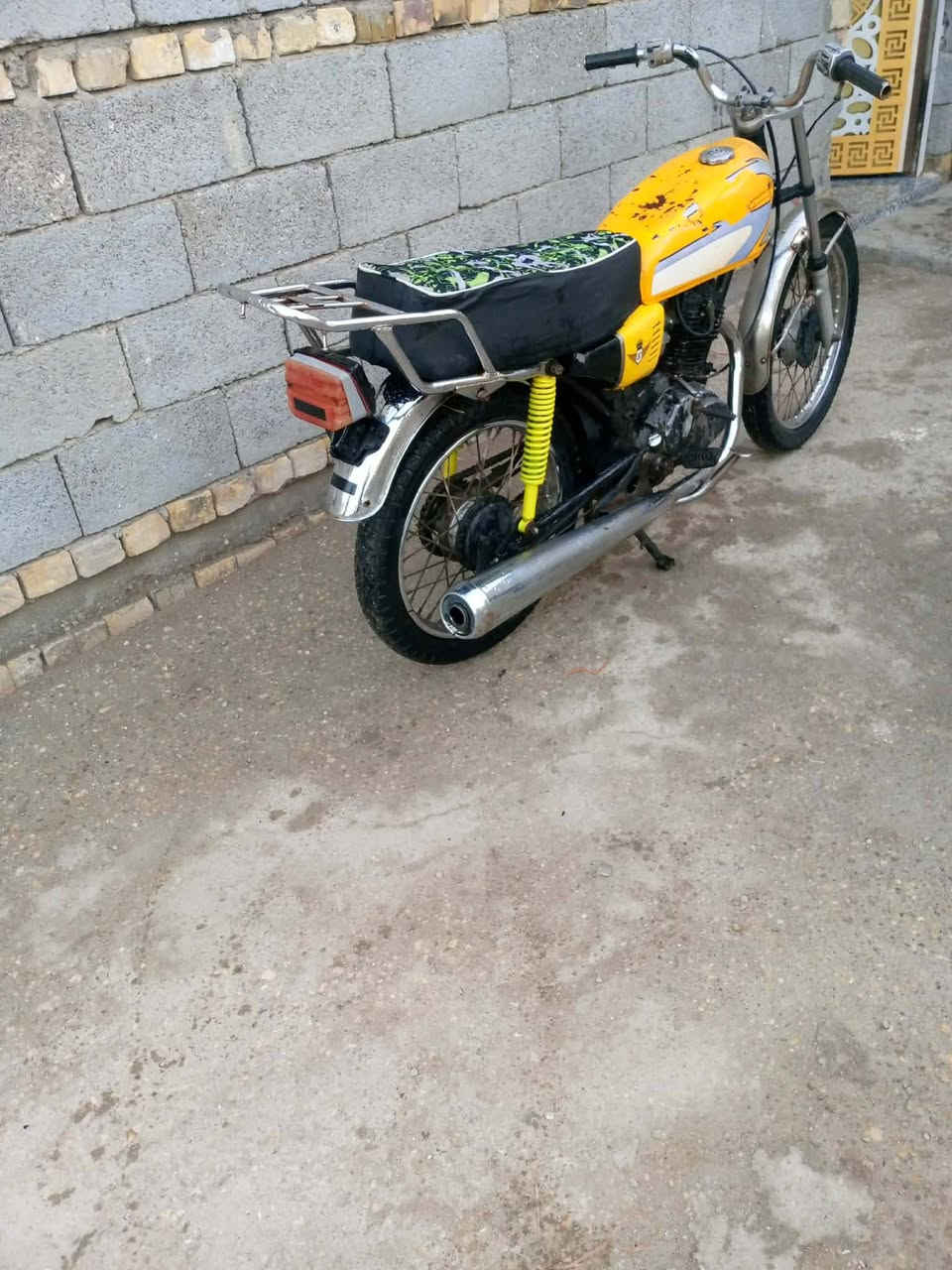 سلام عليكم دراجة للبيع موتيل 14كلك مكفول عشاء رين دراجه جاهزه مكانك ناصريه رفاعي سعر 250 وشراي يصل ***********
