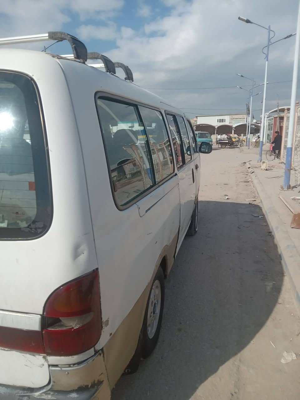 سلام عليكم كيابريجو 11راكب مديل 2002 راقم نكليزي مدوار ثانيوم سياره مصبوغه جماليه مكينه جديد كير اكسن كفاله تبريد شغال هيه وغرامات مصفره سعر 70بيه مجال راقم تليفون ***********
