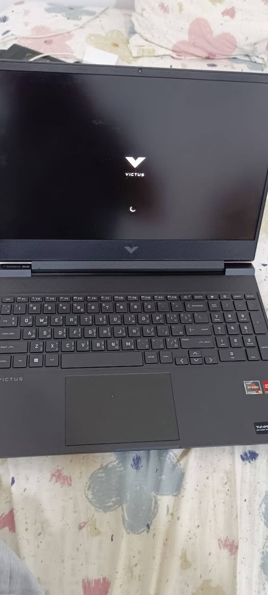 الموديل: HP Victus 15 Gaming Laptop .
​المعالج: AMD Ryzen 5 5600H with Radeon Graphics (أداء قوي وسريع).
​الذاكرة العشوائية (RAM): 8.00 GB.
​التخزين: 477 GB .
​الشاشة: تدعم معدل تحديث 144Hz، مما يوفر سلاسة فائقة في العرض والألعاب.
​نظام التشغيل: Windows 11 Pro
حالة الجهاز: كما هو موضح في الصور، الجهاز بحالة ممتازة جداً.
​أداء متوازن: مثالي للمهندسين، الطلاب، والمصممين الذين يحتاجون إلى أداء مستقر، بالإضافة إلى عشاق الألعاب.
​نظافة الجهاز: تم استخدامه بعناية فائقة كجهاز شخصي، ولم يتم استهلاكه.
​للمزيد من التفاصيل التواصل واتساب *********** للجادين بالشراء فقط يرجوا التواصل
