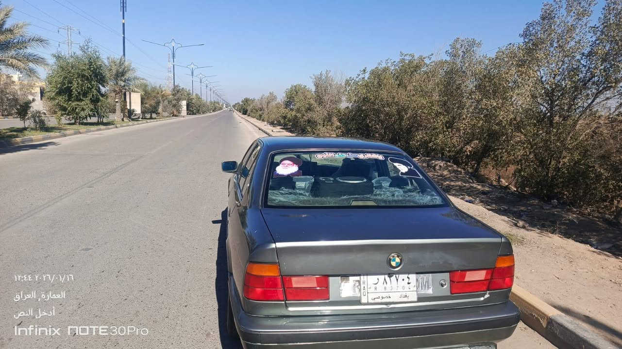 السلام عليكم بي ام 525 سياره مكفوله كير مكينه شرط حداديه جديده اكسن  3 شاشات وكامره خلفيه وكامره اماميه سياره جديده  لايت زنون مضخم صوت
تبريد امامي خلفي سياره جاهزه من كلشي مكان سياره ميسان 
سعر 57 وبيه مجال بصيط  ***********
