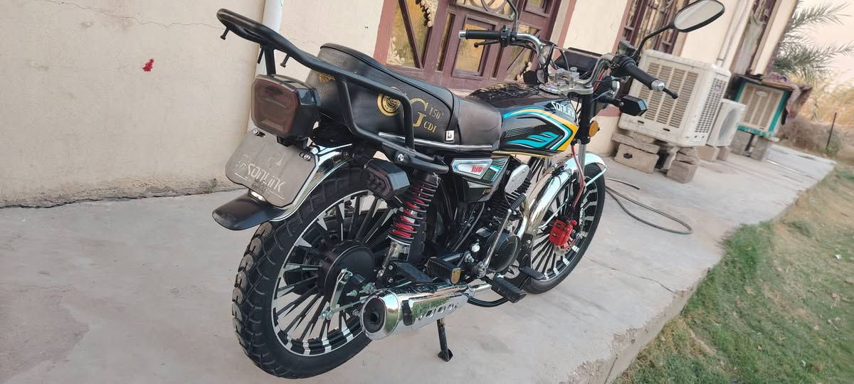 سلام عليكم للبيع مديل ٢٥ محرك ٢٠٠ دراجه جديد مكفوله من كلشي أوراق كامله كهربائيات كله فول مكاني بغداد لااستفسار الأتصال ***********
