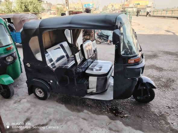 سلام عليكم تكتك تلاثه وعشرين مكفواله ما عده الخياسات قليله مكان الكحلاء السعر خاص هاذ رقمي***********
