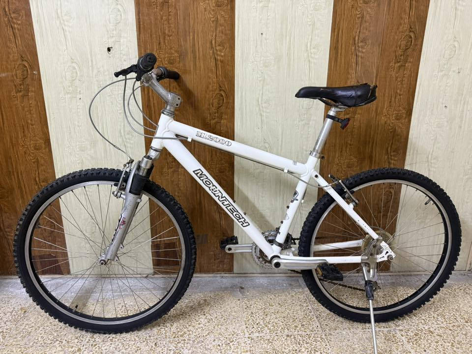 دراجة هوائية مختوم ياباني 🇯🇵 

قياس 26 جبلي

المعدن ألمنيوم 

قياس الفريم 43cm

المكينة 3/7

السعر 120 ألف دينار 

عنوان المحل موصل أيمن تقاطع شارع كنيسة الساعة🚴‍♂️🚴

يوجد توصيل 🚚 كافة محافظات العراق 🇮🇶 

☎️***********
