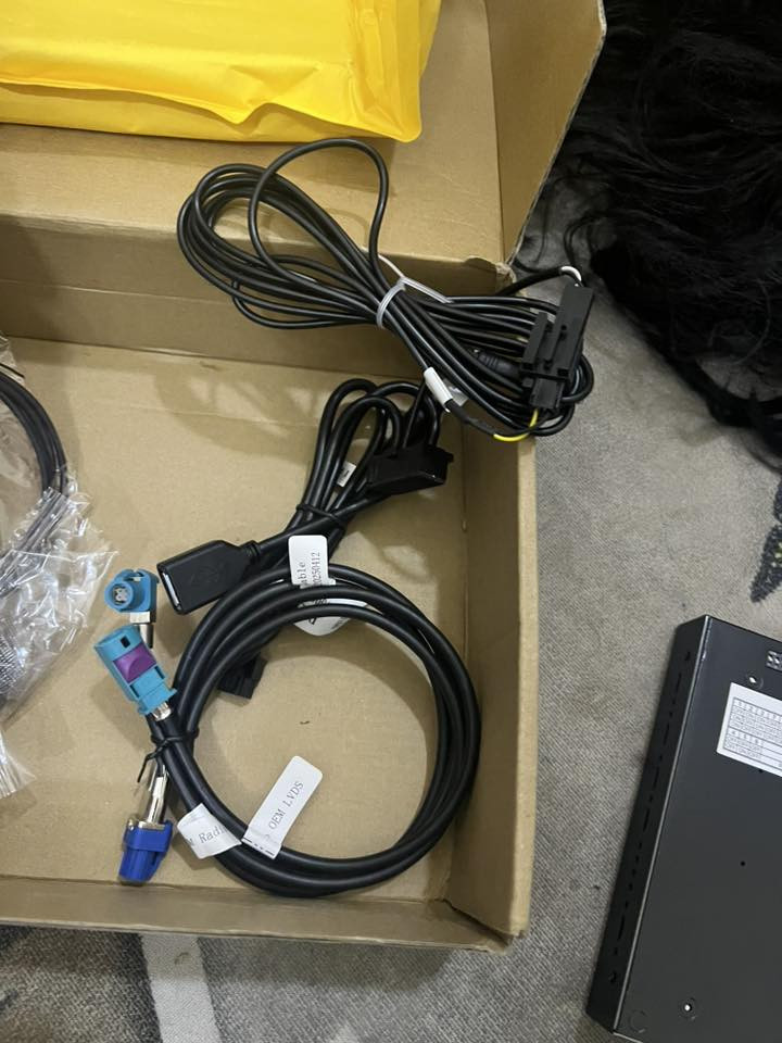 سلام عليكم
كار بلي جديد غير مستخدم 
لجميع سيارات vw
￼بدون تحوير يصير بسيارتك بلادي 
مع كامل الملحقات 
السعر 50 الف 
متوفر توصيل كافة المحافظات 
***********
