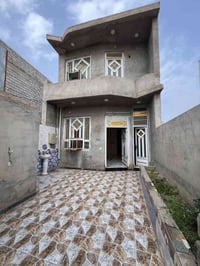 بشوخيرات • ١٠٠م • واجهة ساحة