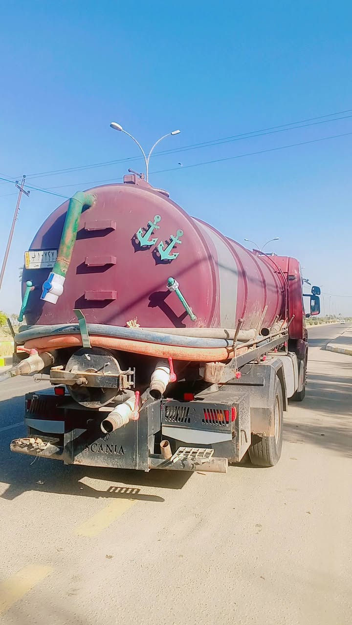 السلام عليكم سكانيا 2004 كير 4×4 حداديه جديده سياره جاهزه لشغل ماعايزه شي تخم تاير سياره خير من الله مابيها اي نقص السعر 2000$ بيها مجال قليل عنوان بابل حله شارع 60 /‏‪***********‬‏
