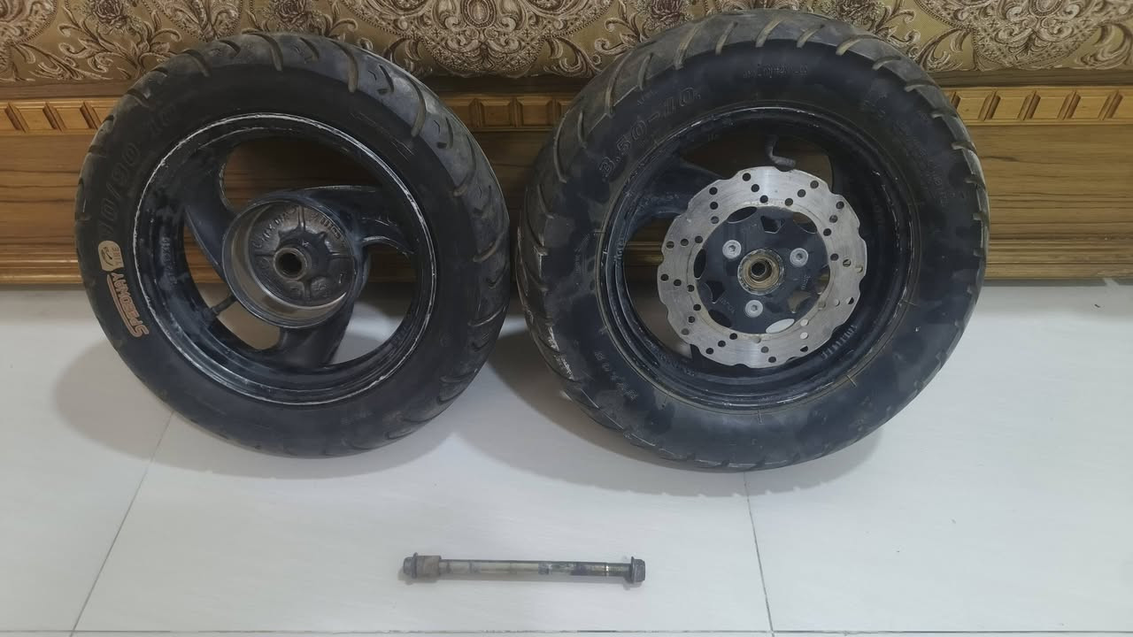 غراض fs صيني للبيع المكان ميسان العمارة ***********

