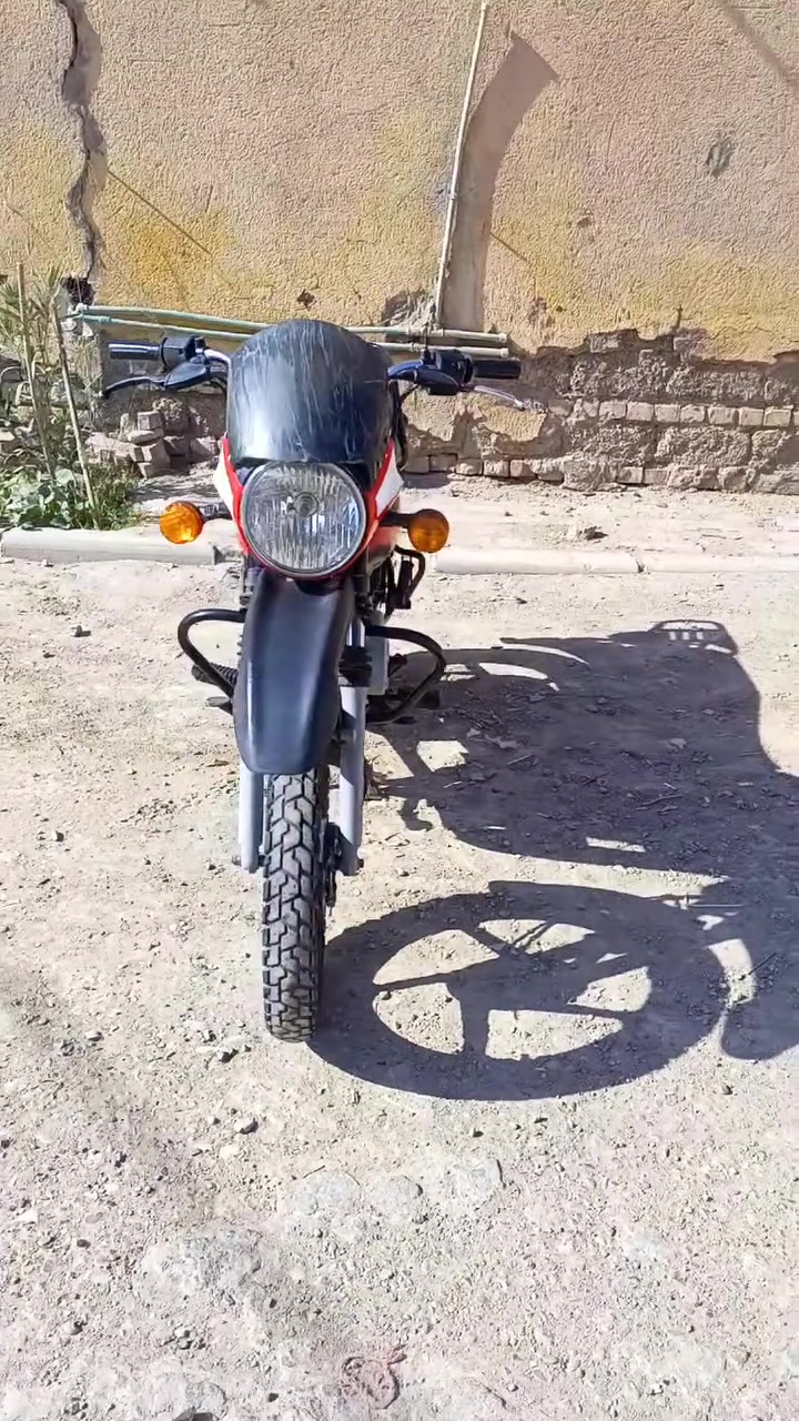 سلام عليكم بوكسر جبلي اربع نمر موديل ١٩.  وراق صولي دراجه سلفه ما تشتغل  ول شفت نكسر يراد لحم...    بيه تبخير ما مفتوحه قبل سعر مناسب ***********
