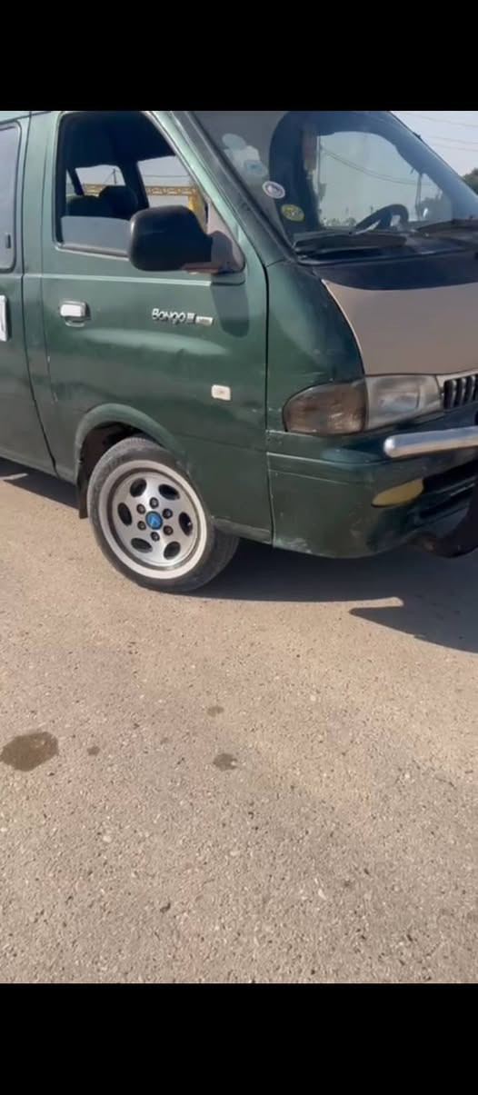 سلام عليكم بريجو موديل 98 رقم اربيل اصل فان عندي بيها وكاله عاما يعني تاخذ تحويل صافي من يمي مكينة كير اكسن خير من الله شواصي 4شركه تخم تاير جديد كهربائيات كله شغاله كيجان كلهن شغلات اناره داخليه خارجية كله شغاله سياره خير من الله مكفوله من الضربه ومن حته المعجون فقط الباب مال العبري السلايت بي معجون وفوك القبق مال الكاز فقط ولباقي كله جديد 
دوشمه كله جديد تخم ويل جديد درع امامي جديد سياره مصروف عليها السعر 63وبيها مجال 
مكاني واسط الصويره 
ما متواجد على فيس ***********
