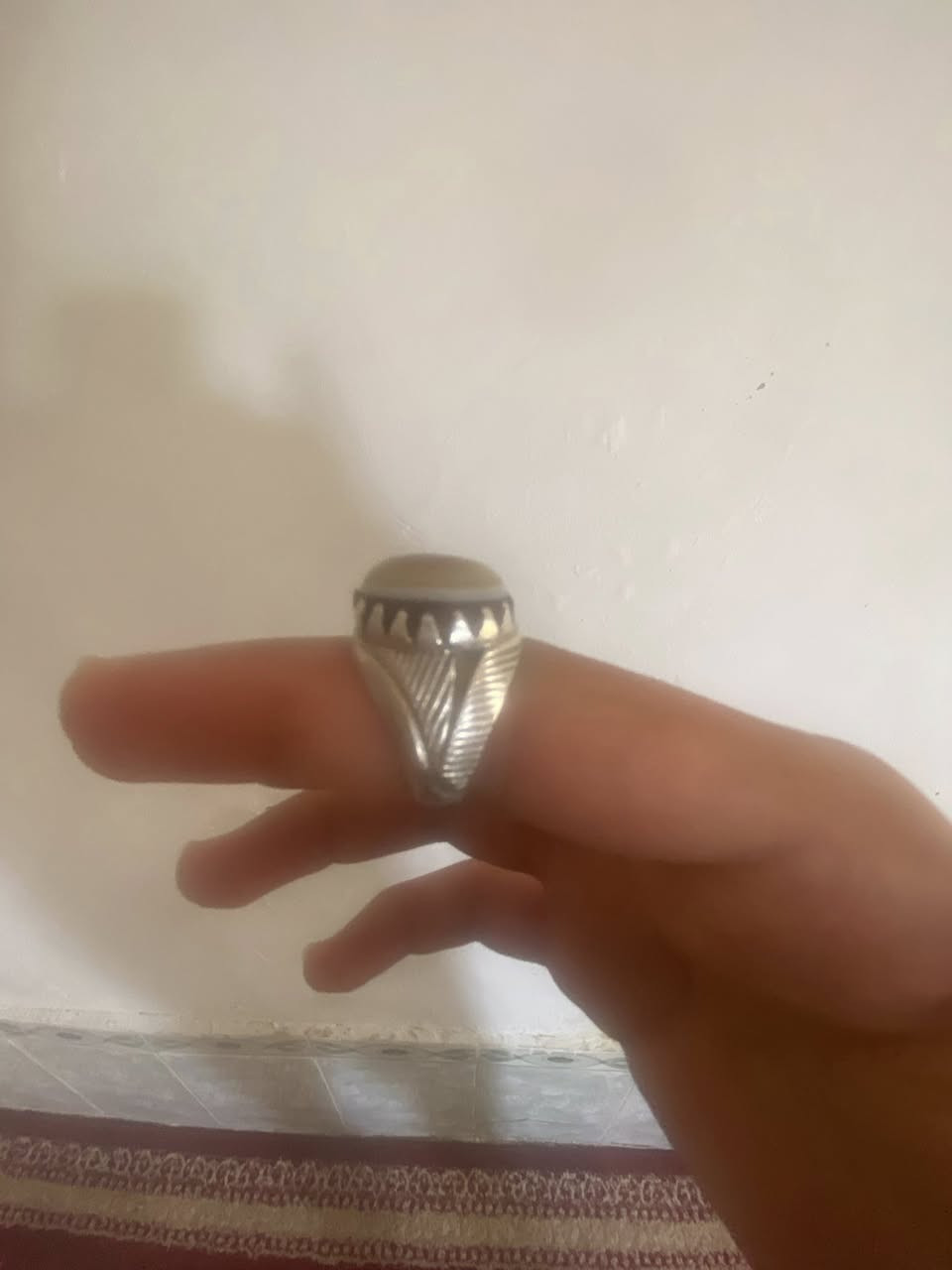 محبس فضه قديم والله بقري يوجد توصيل ما اعرف سعره والله شوف شكد تقييمك وهاهيه


**إذا كنت صاحب هذا الإعلان وتريد حذفه لأي سبب، رجاءا أرسل رسالة إلى الدعم الفني**
