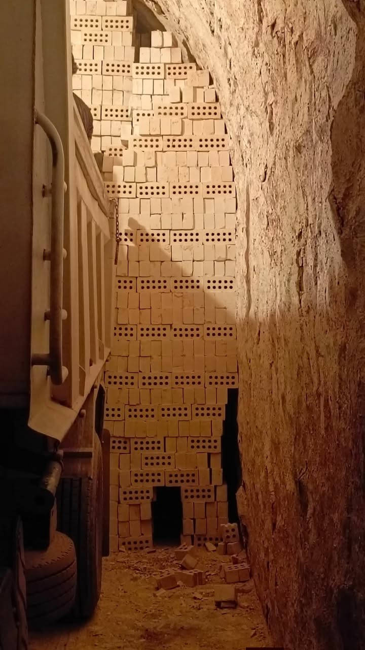 السلام عليكم من رخصه مدير الكروب المحترم
⛔ افضل انواع الطابوق الجمهوري   سعر الدبل داخل الهواشه 530الف طابوكه شرط الفحص قبل التنزيل الاتصال 
***********
***********

