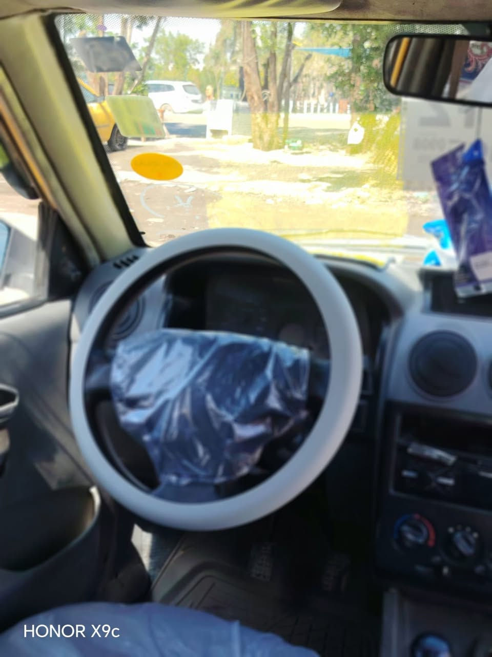 سلام عليكم من رخصه الادمن المحترم
سايبه موديل ٢٠١٢
ارقام نكليزي مصفره هية وغرامات هزة جديده صدر امامي خلفي جديد تخم تاير
كير مكينه تمام علية ادامه جديده نوزلات بلاكات واير بلك جديد دواخل با الجيس شاصي واحد معمر كهربايات كلهة شغاله السياره خير من الله
السعر 25 

واتساب  اتصال 
***********
