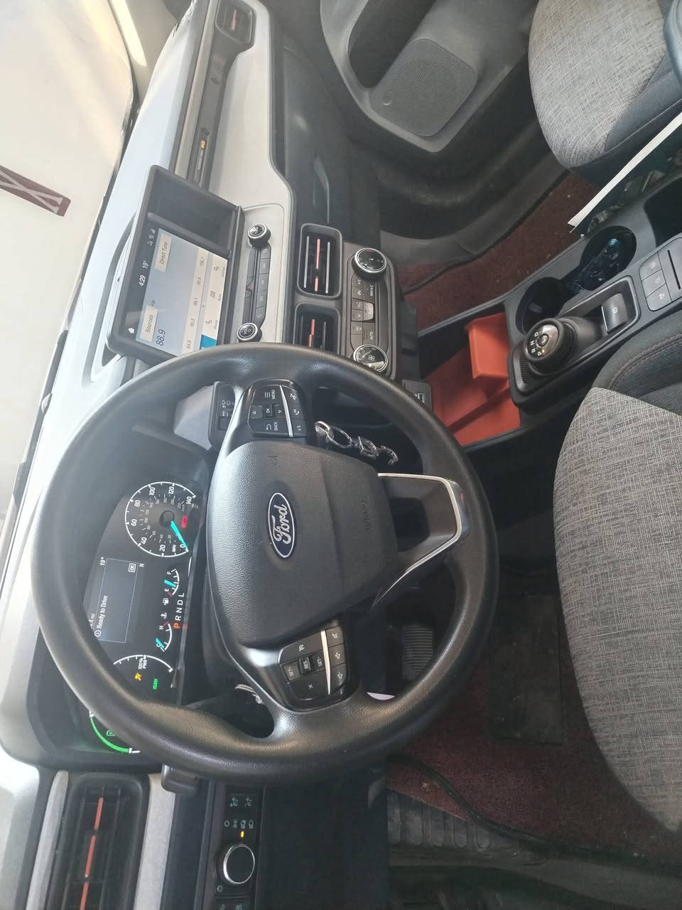 فورد مافرك موديل
٢٣ هايبرد XLT

رقم انبار مشروع وطني

فول تحكمات ستيرن وكامره وشاشه

فتحه سقف

رمز سري باب السايق

لون مشمشي مميز

السياره كلين تايتل فقط بارد بالبنيد

وكلير جاملغ خلفي بدون قطره داخل 

السعر ١٩٥ وبي مجال

***********
