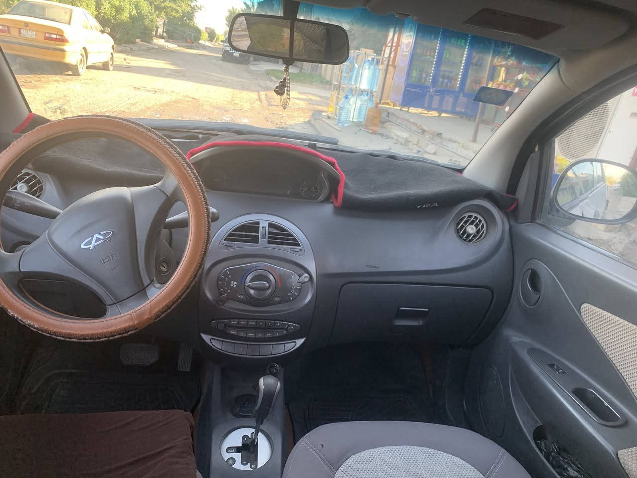 يا الله
السلام عليكم 
اكس وان موديل 14 
لون ابيض 
رقم بغداد انكليزي 
كير محرك صدر كهربائيات تبريد كله تمام 
الداخل نضيف 
مابيها اي نقص الحمدالله 
صبغ باب الصدر فقط 
السنويه جديده 
سونار موجود مالته 
باسم اخويه تحويل شوكت متريد 
مكان السياره بغداد السيديه تقاطع درويش خلف شقق الكويتيه 
السعر 60 او بيها مجال قليل 

اي استفسار اتصل ع الرقم 
(‭0773 599 3259‬)
