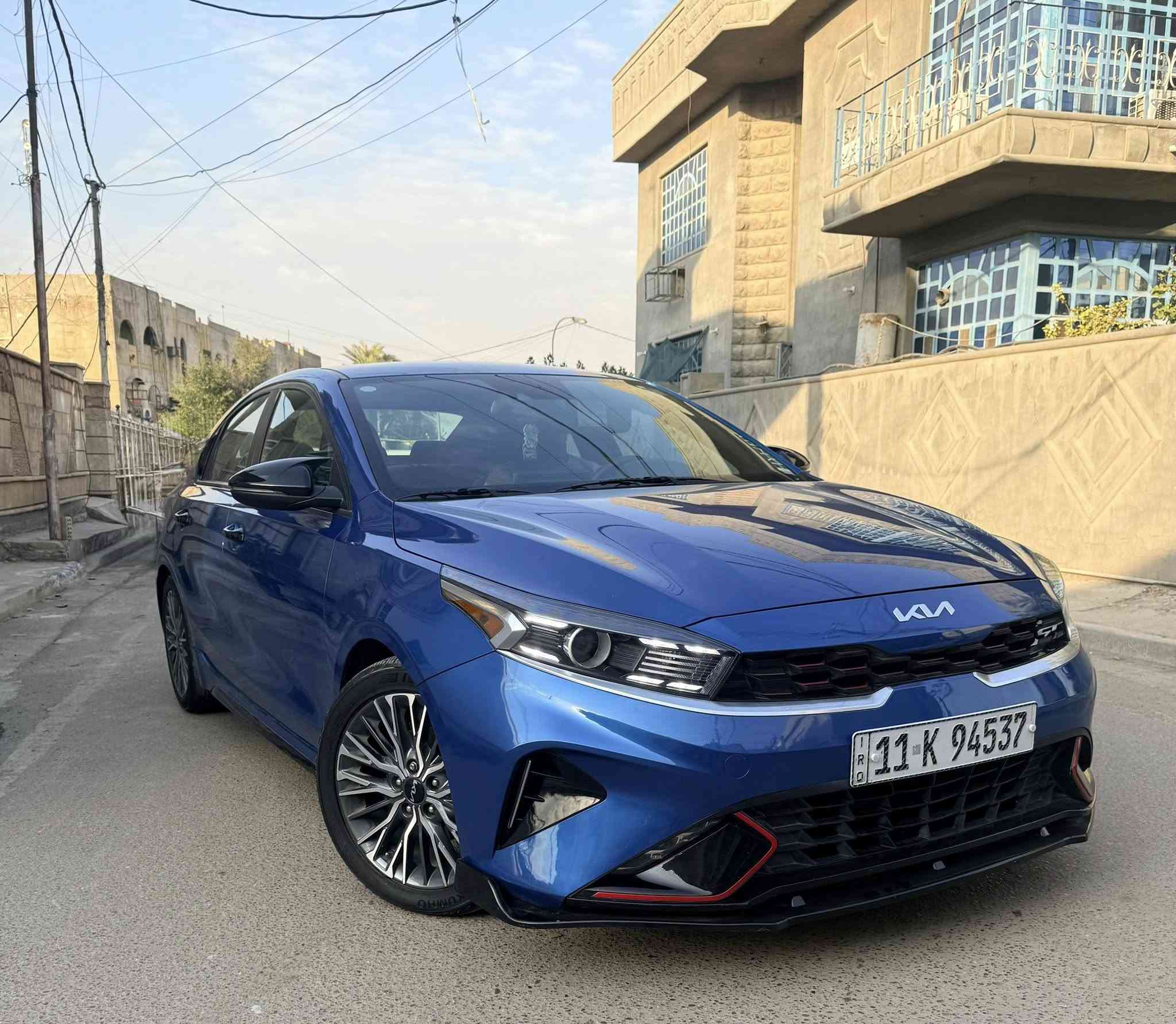 السلام عليكم 
للبيع فورتي GT LINE
موديل 2023
مكينة 2000 
بصمة 
تشغيل عن بعد 
رادارات اماميه وخلفيه وجانبيه 
نقاط عمياء 
تحديد مسار وقيادة ذاتيه 
صندوق ذكي
شاشه جبيره كار بلي 
بيها لايتات زنون اصلي
ماشيه 49 الف كيلو متر  مماشيه هواي بلعراق 
 حادثها موضح بلصور بدون ايرباك 
جاملغ مبدل با اصلي لكن غير لون 
وربع الباب مصبوغ لغرض مطابقه اللون
سياره جديدة جداً
بااسمي السياره ومكانها بغداد حي الاعلام 

السعر 168 ورقه بيها مجال بسيط  

الرقم ***********
