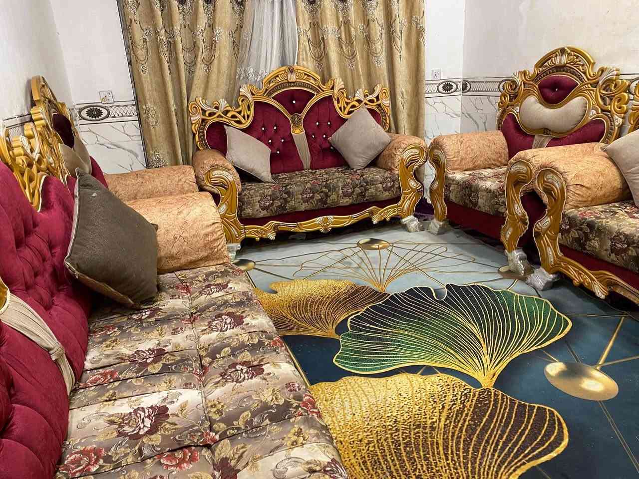 تخم ملكي 10 مقاعد نضيف تسكام اي ضرر مابي السعر 300 وبي مجال المكان كربلاء ***********
