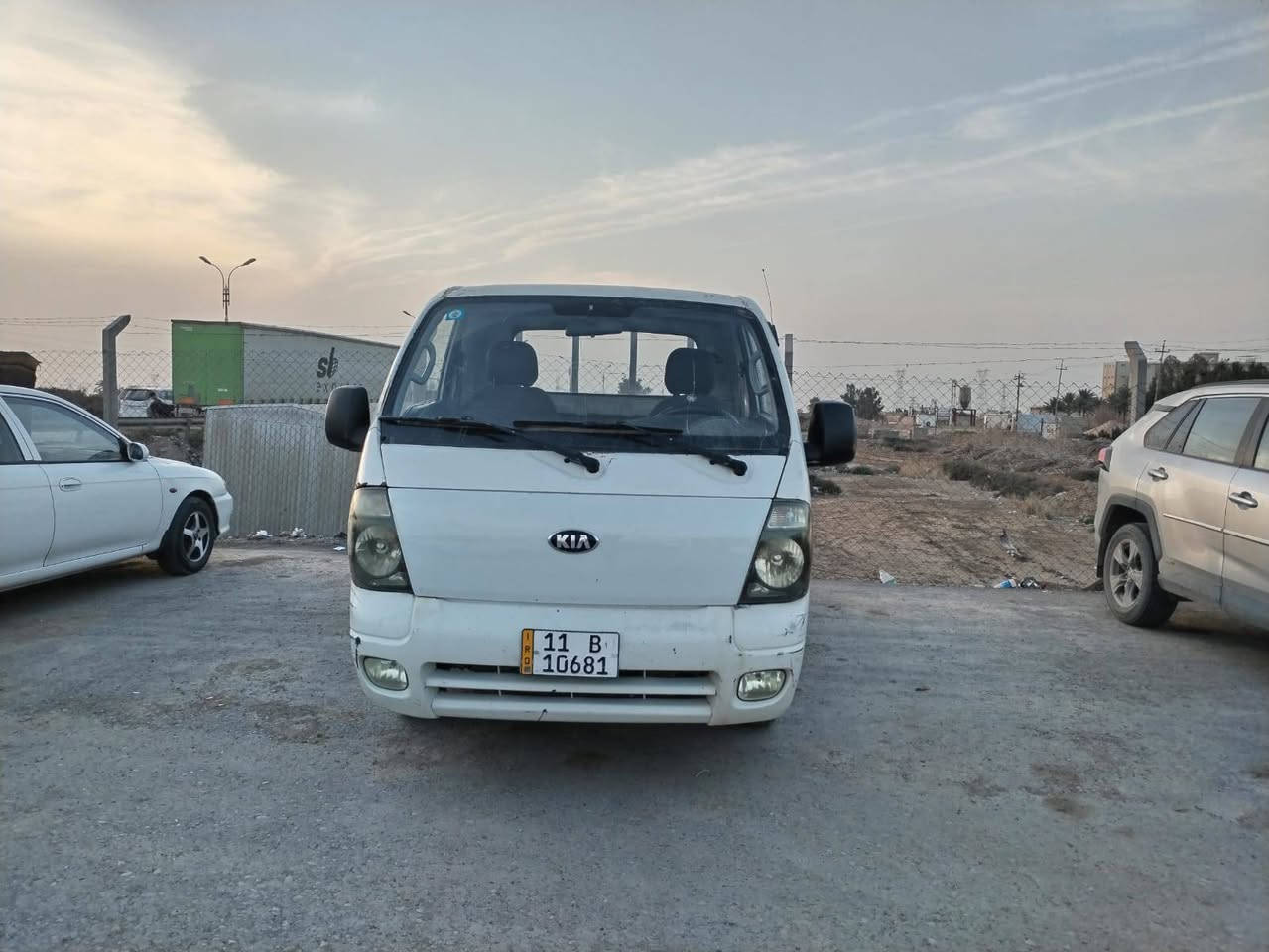 السلام عليكم كيا حمل مديل 2012السياره جاهزه من كلشي كير مكينه جدد
تخم تاير حداديه جديده شاصي مكفول
تدفئه وتبريد شغالات السياره بس البنيد بيها مدل
رقم الجديد سنويه لل30 السعر 87 وبيها مجال
هاتف *********** بيه واتساب
