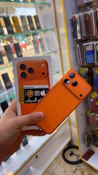 ايفون 17برو ماكس شرق اوسط شريحه عددالدورات الشحن 20 ذاكره 256 السعر مل...