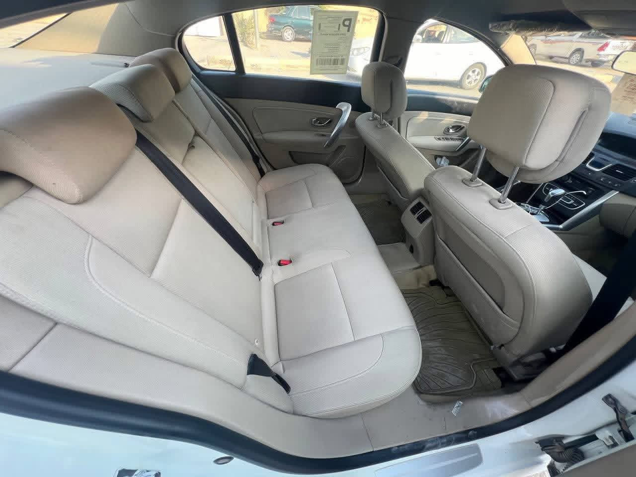 الهم صلي على محمد وال محمد
رينو سافران  2016 للبيع 
كفاله من كلشي 
رقم بغداد  مكانهه بابل 
السعر 105 $ وبيهه مجال قليل 
الشراي يتواصل على هاذا الرقم 

***********
