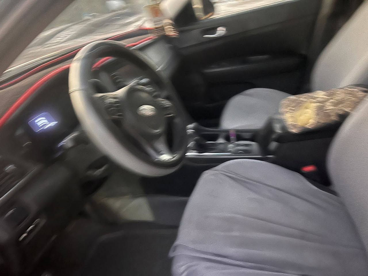 يا أوبتيما (Kia Optima)
‏
‏
‏موديل ٢٠١٦ وارد امريكي
‏
‏الرقم الجديد (الدولي) بابل بسمي 
‏
‏سيارة نظيفة وحسب الصور المنشورة.
‏
‏بيها 5 قطع صبغ ابيع حزام
‏
‏هيكل السيارة نظيف جدا  تجي وتشوف بعينك
‏
‏
‏تبريد ثلج
‏
‏لايتات زينون
‏
‏داخل السيارة جديد
‏
‏كير ومحرك نظيف
‏
‏صدر جديد
‏
‏المكان بابل- الحمزة الغربي
‏
‏السعر  90 وبيها مجال 
‏
‏الهاتف /***********
مكلف بالنشر اتصل وبيك خير ودلل
