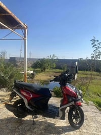 دراجهZrلبيع موديل22 جديده  السعر ولاستفسار07807964754