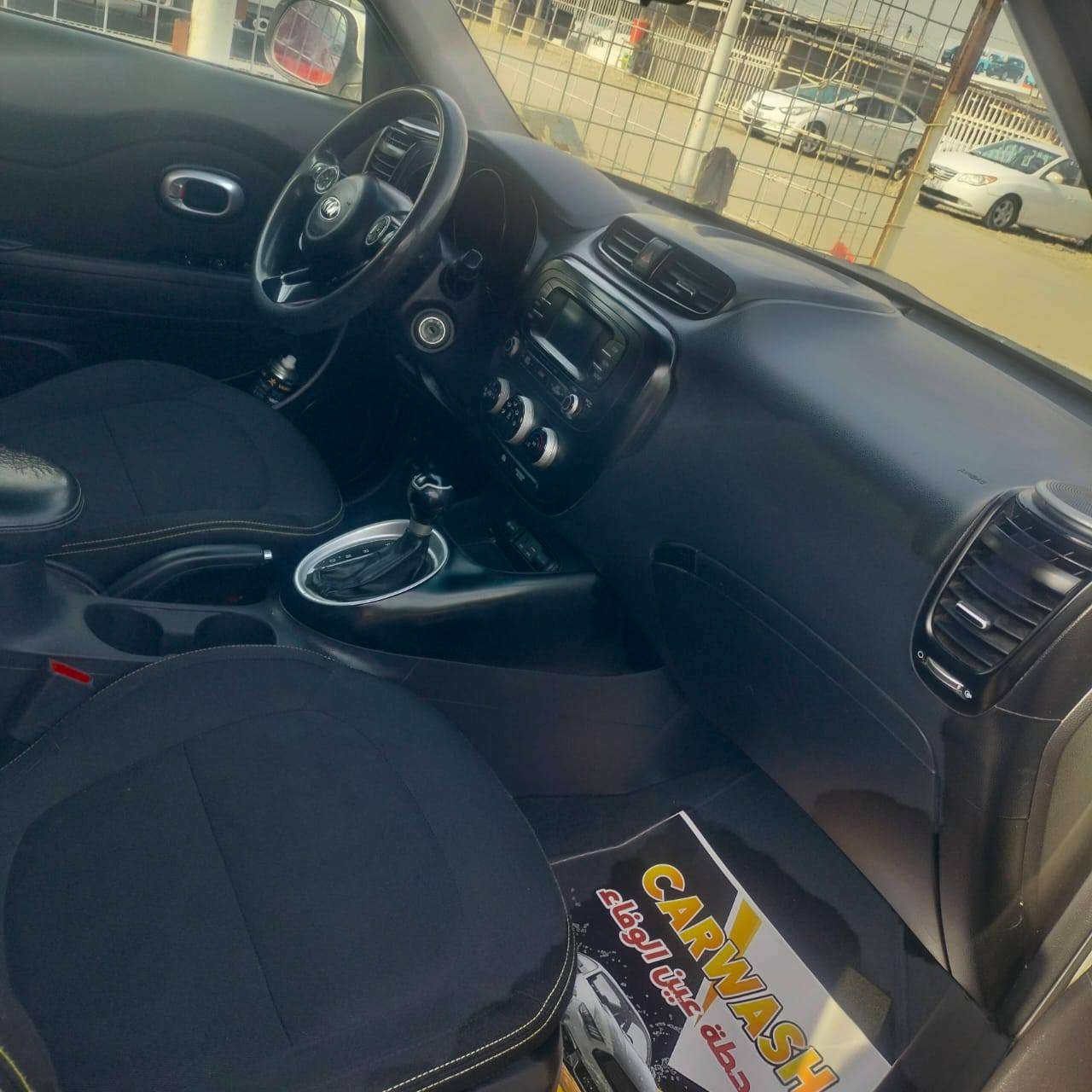 السلام عليكم
كيا صول موديل 16 
مكينة 2000
قطعتين تبديل وقطعتين صبغ 
السعر 115 وبيها مجال 
مكانها كربلاء حي المعلمين 
***********
