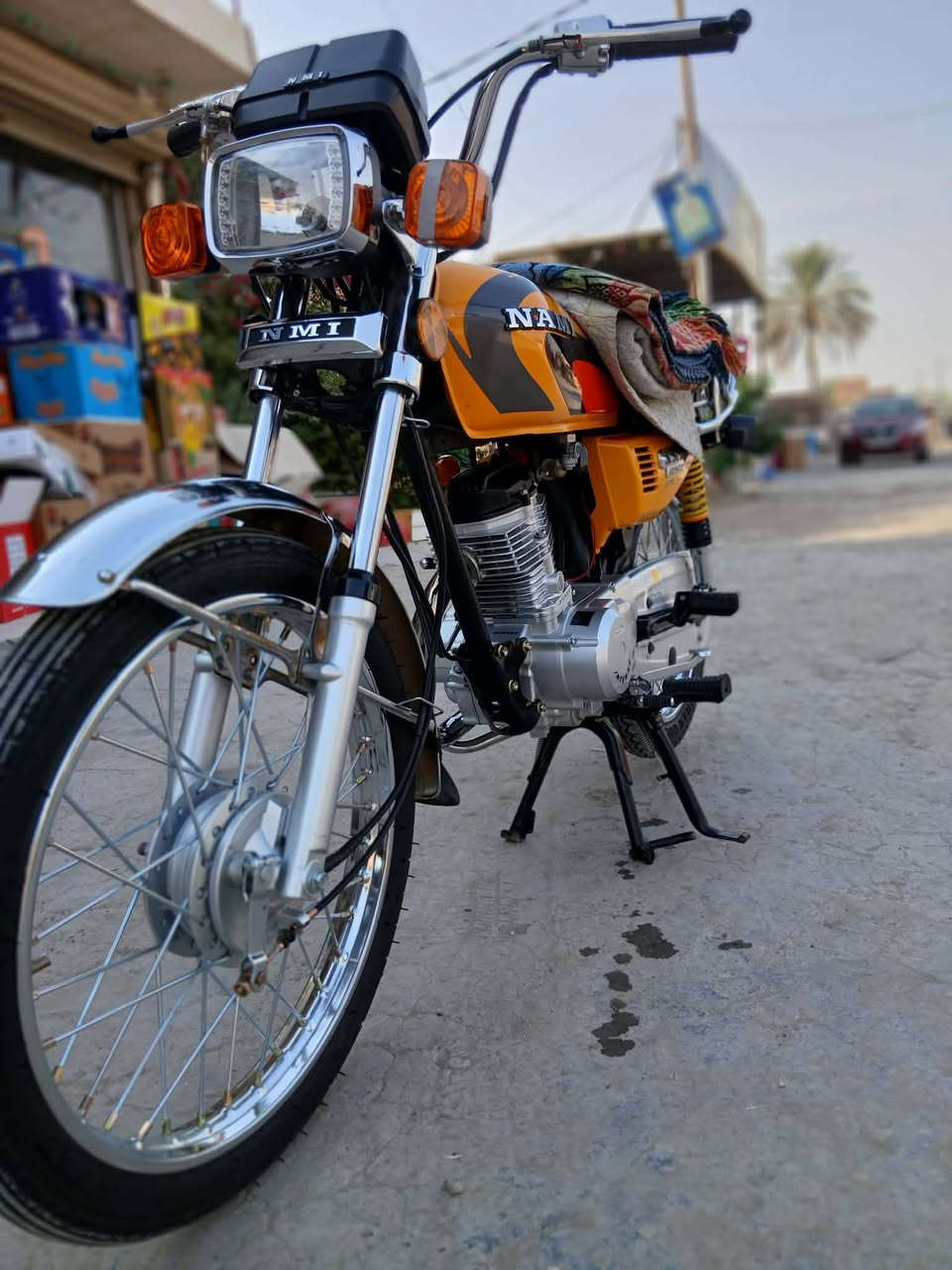 السلام عليكم دراجه نامه لبيع تعميره جديده كله ٥٢ غراض نام اصلي محرك انتنس كلك سعره ٦٠٠ 
 ***********
