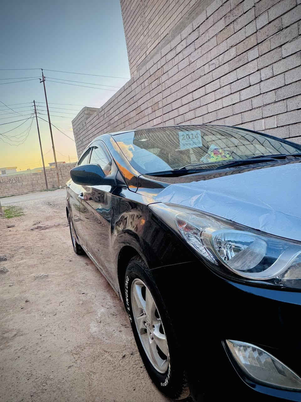 السلام عليكم انترا ادوات كص متوم هزه رارقم وسنويه)
⭕️ النترا2014 
⭕️رمونت اصلي (جنطه فتح قفل) 
⭕️ فول فتحه سقف 
⭕️تبريد وكير ومحرك شرط 
⭕️صدر تايرات شرط
✅مكفوله من كلشي(السعر47وبيها مجال)
(ويرهم مراوس مع كص)
0782 483 4982
***********
