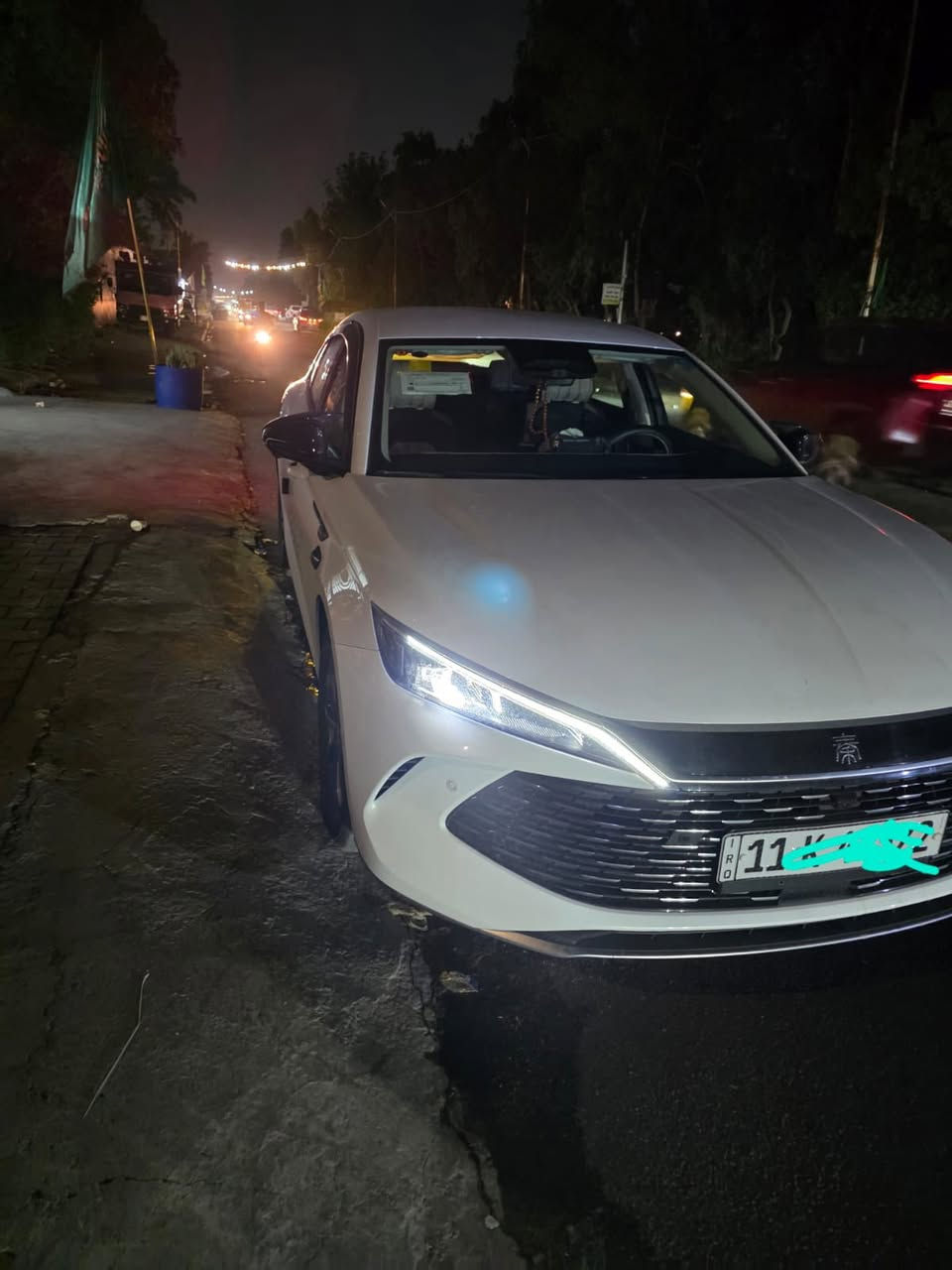 السلام عليكم
BYD كن L موديل 2025 
رقم بغداد ماشيه 10000 كيلو متر 13 كامره اوتو بارك شفتات ستيرن حساسات أمامية خلفية داش كام بلادي تسجيل كامرات مصروف عليها كماليات روز لاين تغليف كشن كماليات كامله تطبيقات كامله  مكفوله من بارد وصبغ سونار موجود بالصور سعر 24750 
***********

