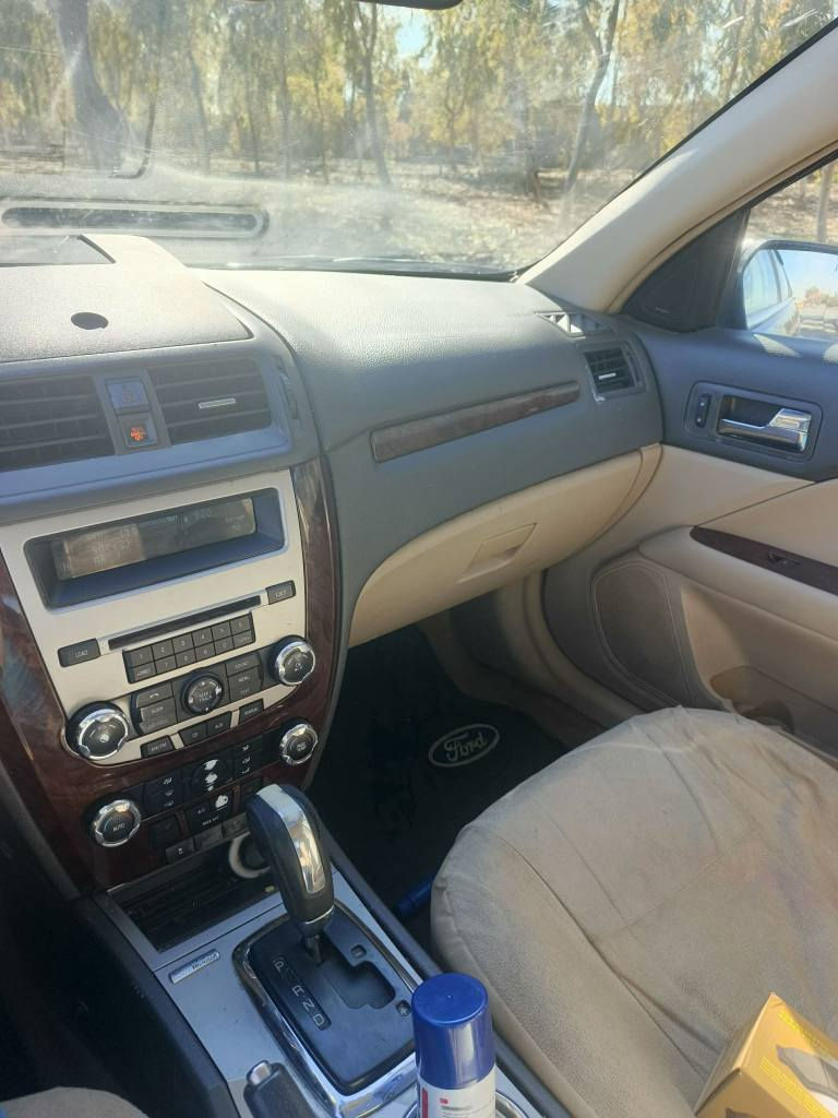 سەلام 
فۆڕت ڤیوژن2010 قەپات مواسەفات 
v6 مەکینە3000
پێنج بارچەی بۆیاخە
کوشن هیتەر 
سڵاید تەحدید سورعه
ناوزەرد
سەیارەکە زۆر جوان و بێ مەسرەفە 
سعر 82 گڵا مەعمەلەیەکی کەم 
ژ.م***********
*********** شمشمل, السليمانية
