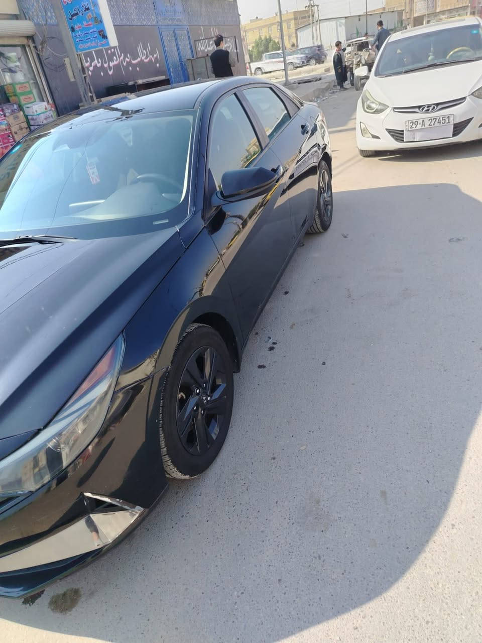 سلام عليكم النترا 21 أمريكي معقوين ضررها فقط بنيد والباقي كفالة عامه سعره 135 مكانه ذي قار ***********
