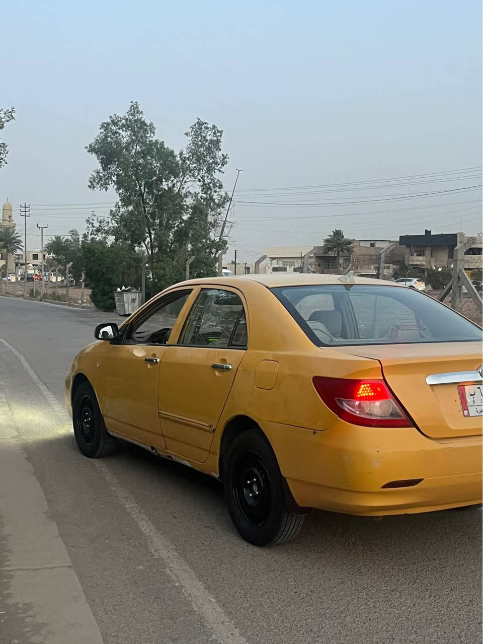 BYD F3 ٢٠١١ 
السياره مكينه كير تبريد خير من الله 
مكينه وكير ياباني 
صدر جديد تخم تاير جديد 
سياره تنكر سلف وتطلع وين متريد 
منظومة زنون 
رقم بغداد مصفره هيئه 
السعر ٤٠ وبي محال للشراي 
مكان سياره سيديه قرب تقاطع درويش 

0771 382 1380 بغداد, العراق

