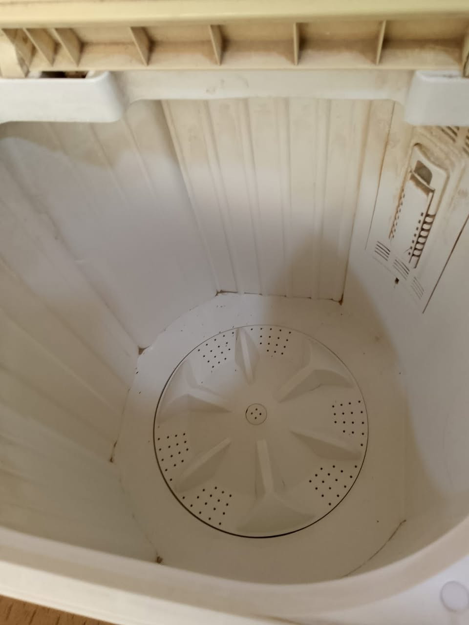 غساله للبيع نضيفه فقط يوجد قطع بواير المجفف السعر ٤٥ تفاصيل خاص


**إذا كنت صاحب هذا الإعلان وتريد حذفه لأي سبب، رجاءا أرسل رسالة إلى الدعم الفني**