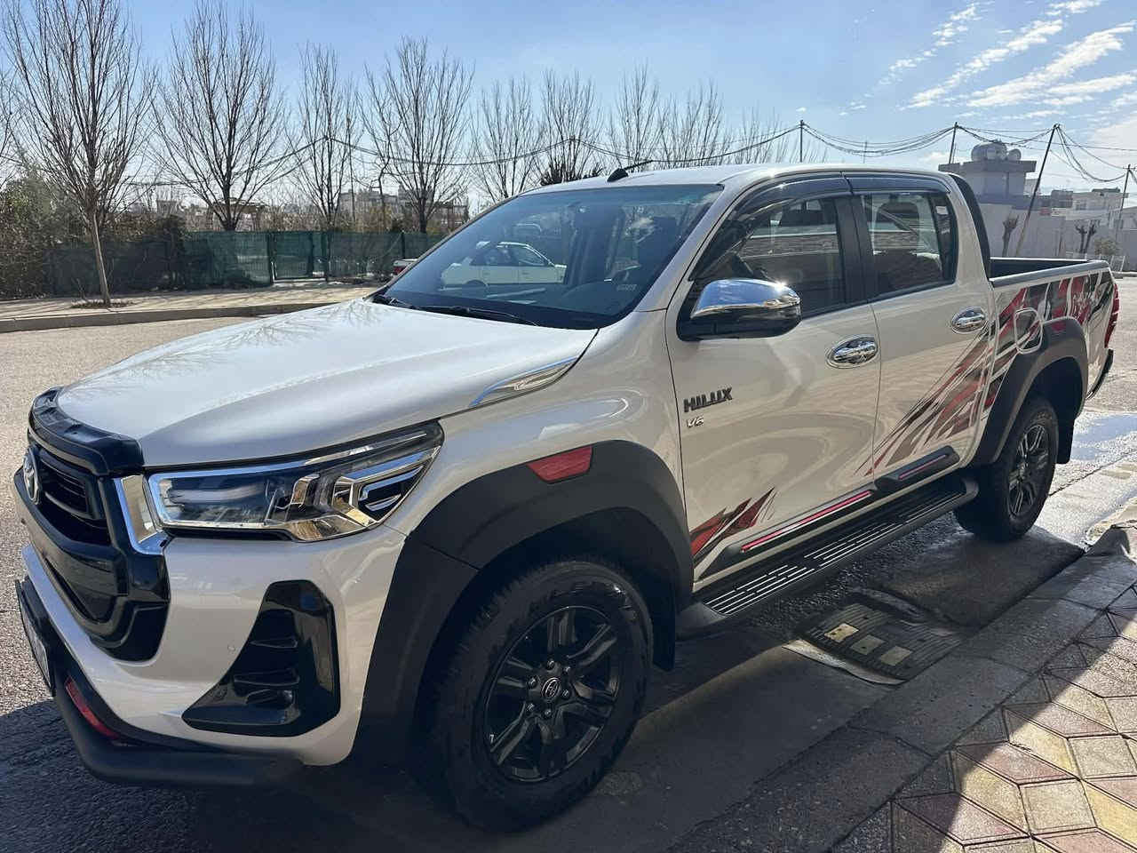 TRT فول مواسفات شركة جيهان
موديل 2025 سلندر 6
ماشي 13 الف باقي ظمان و سيرفز مجاني 

استلم من شركة 
مكفوله كفاله عامه من شخط و رصعه و كل شي مابي

بيتاق بانزين كركوك وياها 
سعر 398 ورق و مجال 
***********
