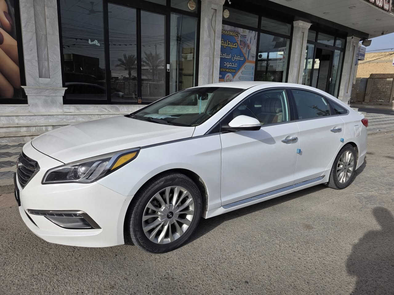 سلام عليكم
سوناتا البيع موديل 2015  لمتد وارد امريكي محرك GDI 2400 مكفول من فتح على وضع شركه  محرك و كير على وضع شركه سياره مكفوله من كلشي 
 موصفات سياره 
بصمه
 كشن كهربائي
 تبريد قطعتين 
 فول سياه حداديه جديده جاهزه سياره
 سستم الصوت الخرافي 
دخول ذكي  السياره
 مفولة من الاخير عدا فتحة السقف  مكان السياره  الانبار *********** السياره باسمي 
حادثها فقط جاملغ الايمن الامامي
