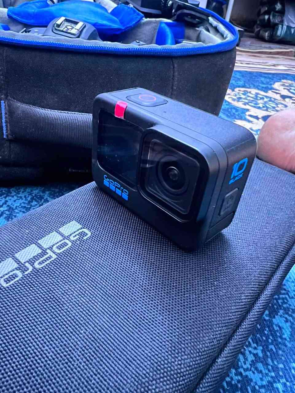 كاميرا كابروا 10 مع جهاز جيمبل (Gimbal) من شركة  ZHIYUN السعر 375 الف دينار
يرهم على كاميرات 
    Canon
* Sony
* Nikon
* Fujifilm
***********
وتساب فقط
