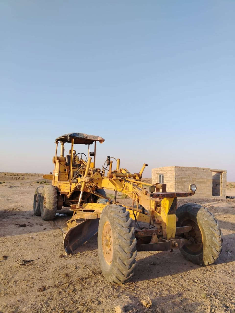 البيع كريدر مستبوشي موديل 82 رقم بغداد جاهز لشغل عنوان كوت***********
