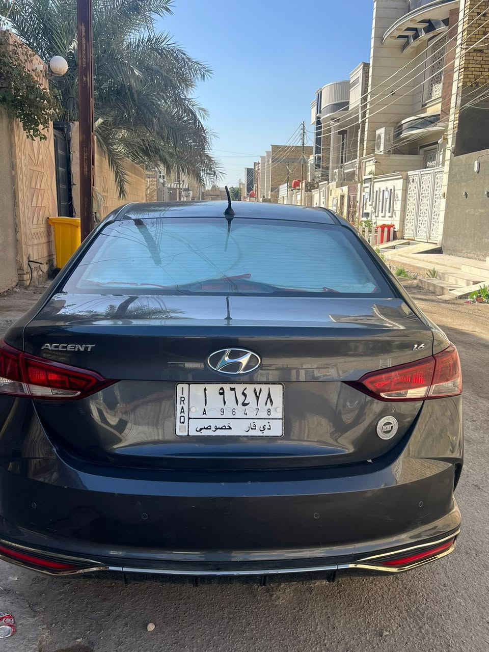 سلام عليكم ورحمة الله هونداي اكسنت موديل 2022 وارد خليجي كويتي رقم ذي قار سياره جديده وجاهزه ماشه ( 70 ) الف سياره مكفوله عده مقدمت البنيد تجميل فقط الباقي كفاله محرك 1600 دوش مواصفات حلوه 
1 ويل كب 5 قطع 
2 مري شفط + شاره 
3 شاشه كامره 
العنوان الناصريه المركز الشموخ قرب مجمع تينه موبايل *********** السعر 118 وبي مجال
