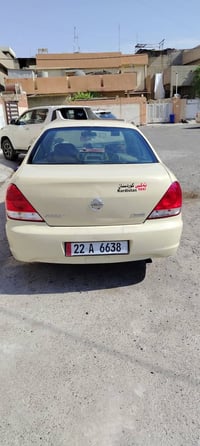 نيسان صني • ٢٠١٠ • غاز وبنزين