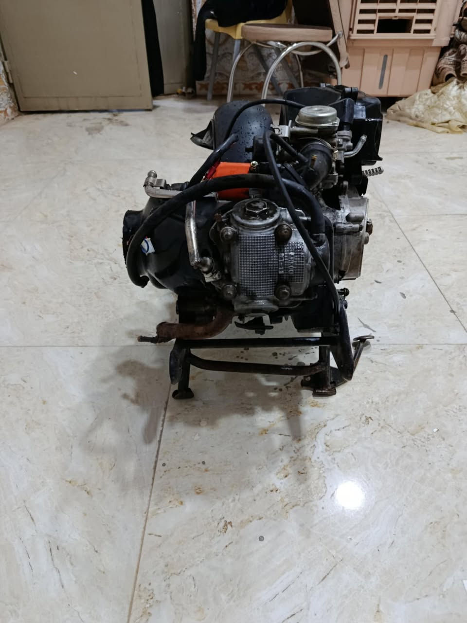 سلام عليكم محرك للبيع 55 شلعه ومعدل شغاله سعر 150 وبيه مجال المكان نجف حي النداء شارع المجمعات  خاص مفتوح او ***********
