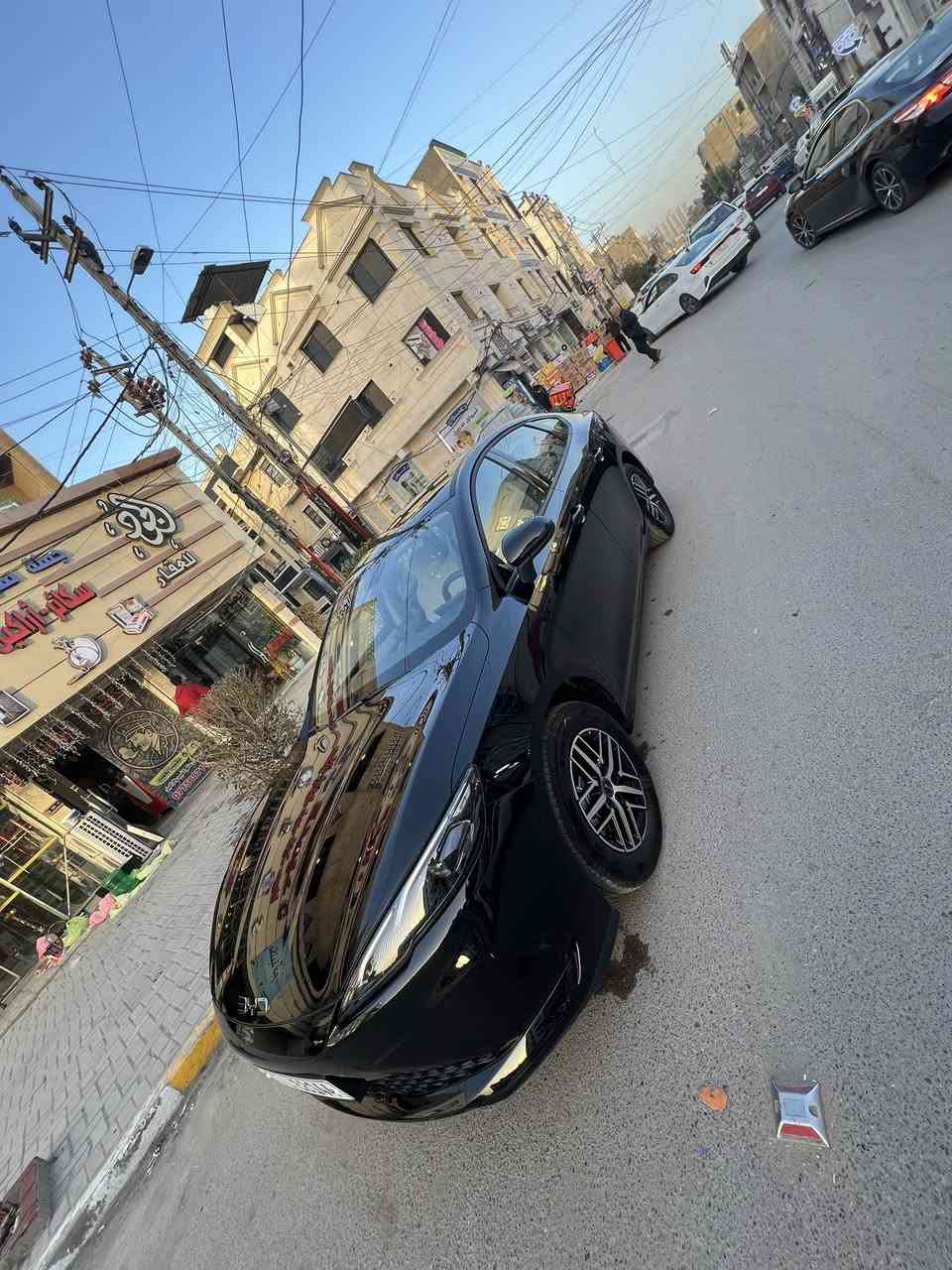 سلام عليكم سيل 5 ويل  كروم رقم مميز. اريد اراوس *********** بغداد لإسكان شعندك مراوس نزل واذا بيع 19 و250 وبيها مجال ماشيه 4 الف 3 شحن والف بانزين
