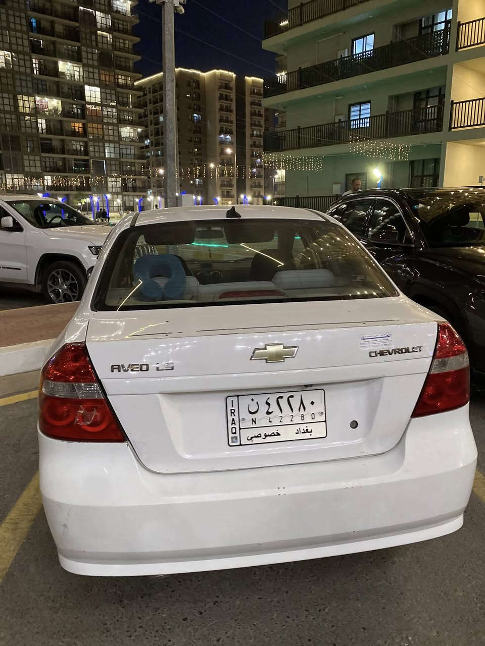 السلام وعليكم افيو 2009 للبيع 1600 السعر ب67 ورقه وبيهه مجال سياره بيهه بابين صفحة السايق صبغ ودعمه جوه قبغ البانزين وبعدني ممصلحهه وتبريد ثلج  وبيه شاشه كار بلي  وغرفتهه نظيفه  للتواصل *********** المكان بغداد حي الجهاد
