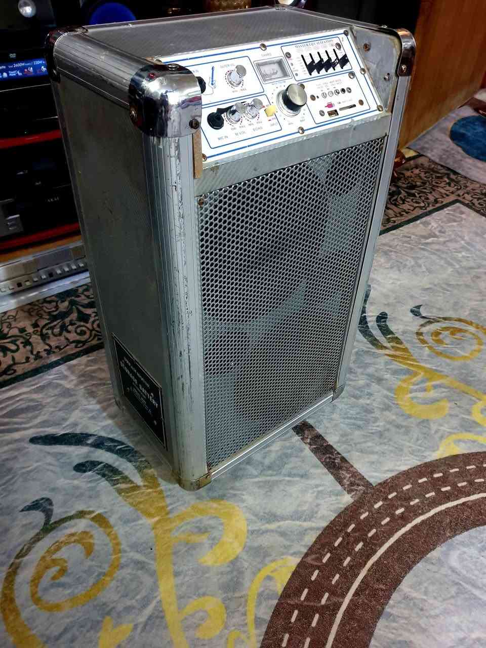 دي جي بلوتوث وراديو وفلاش ورام واواكس  موضح بالفديو والصور  السعر ٥٥ الف الحلة ن الاتصال على الخاص او موبايل  ***********  يوجد توصيل
